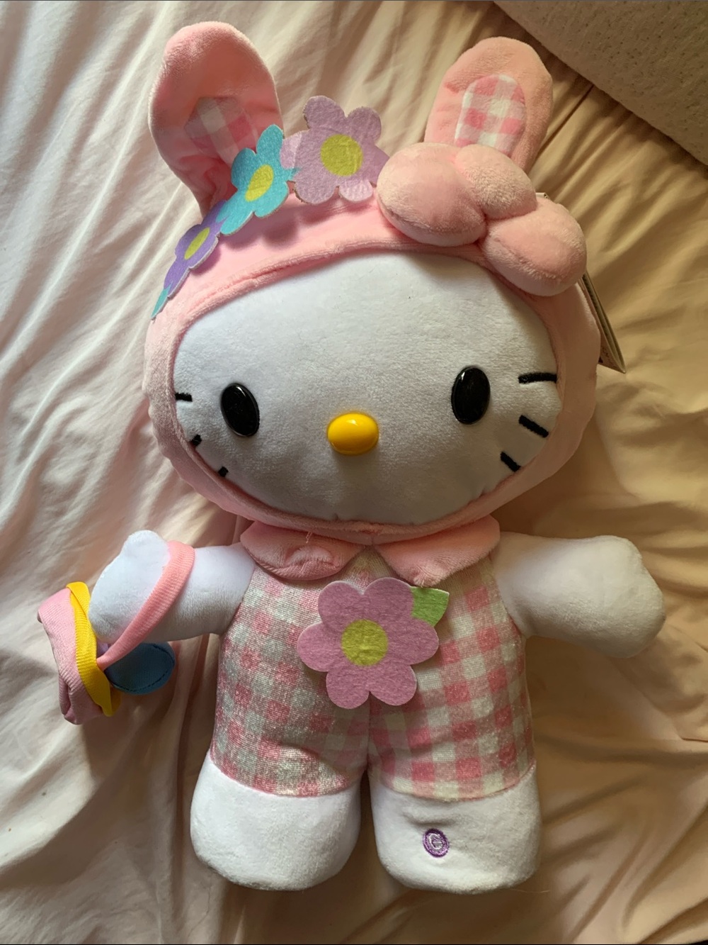 Hello kitty dancing animated plush